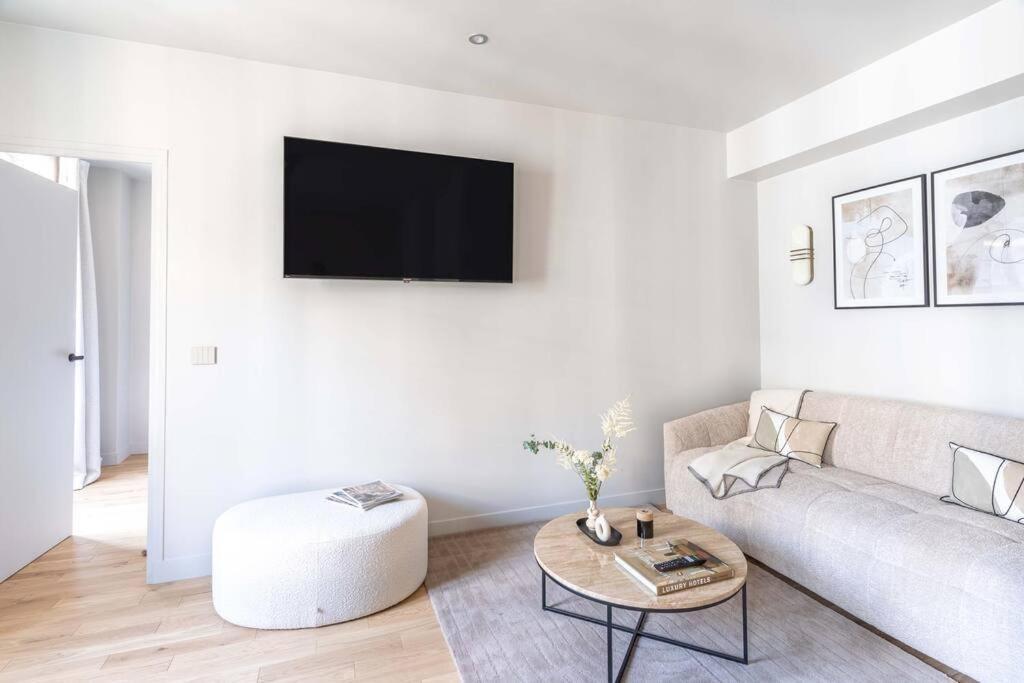 New - Luxury Parisian Flat - 4p Parijs